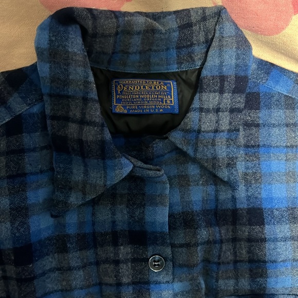 Pendleton flannel - Picture 2 of 8